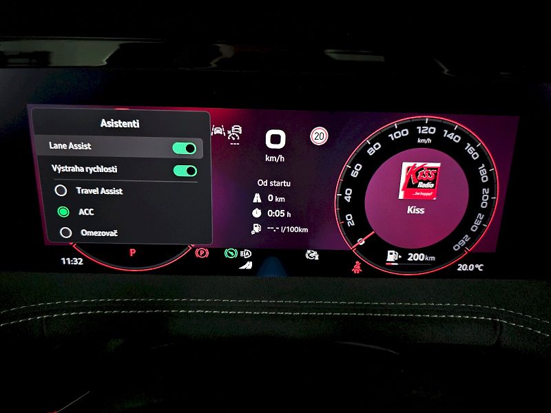 Škoda Superb (2025) 2.0TSi 195kW 4X4 SPORTLINE WEB - fotka 19 z 30
