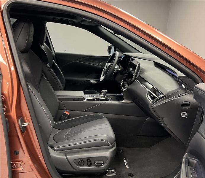 Lexus RX 500h 2,4 HEV F SPORT PLUS PANORAMIC - fotka 7 z 22