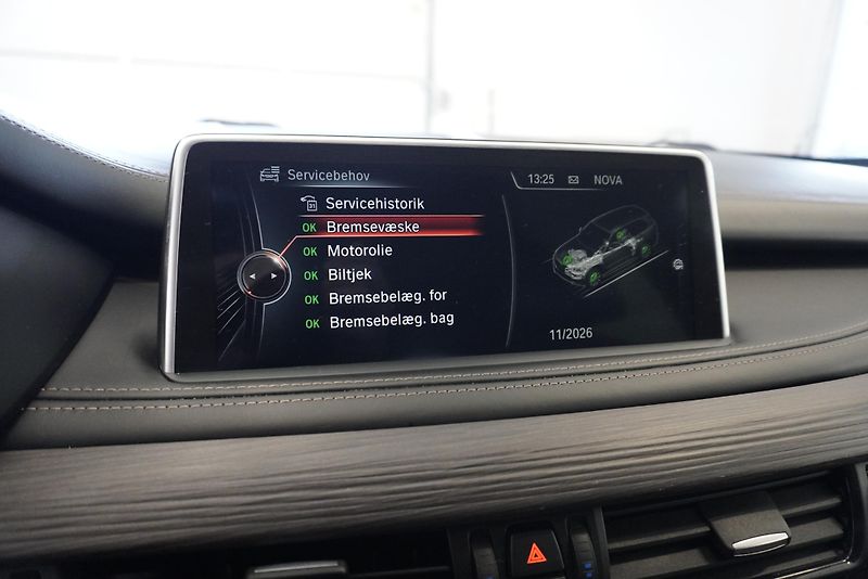 BMW X5 (2015) M50D SUV XDRIVE STEPTRONIC - fotka 27 z 42