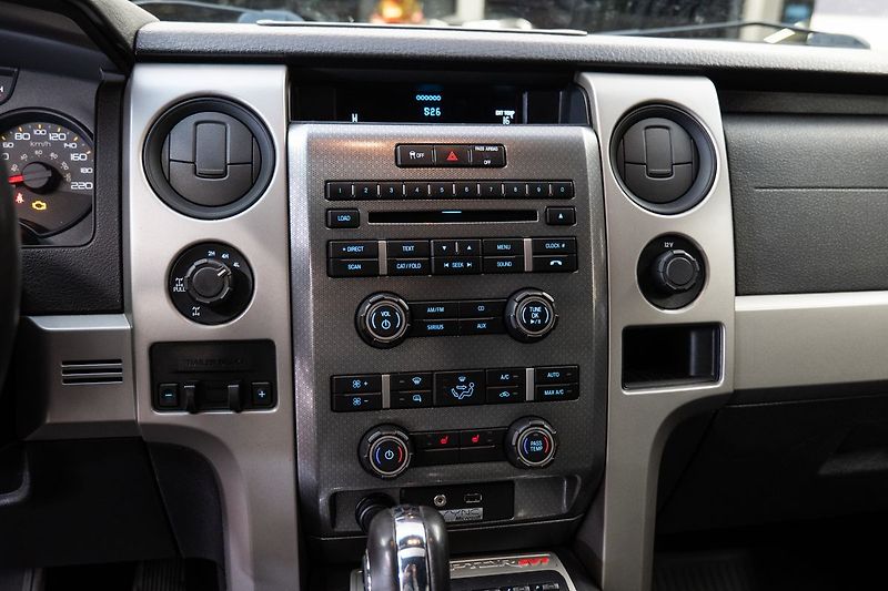 Ford F-150 6.2 SVT - fotka 12 z 24