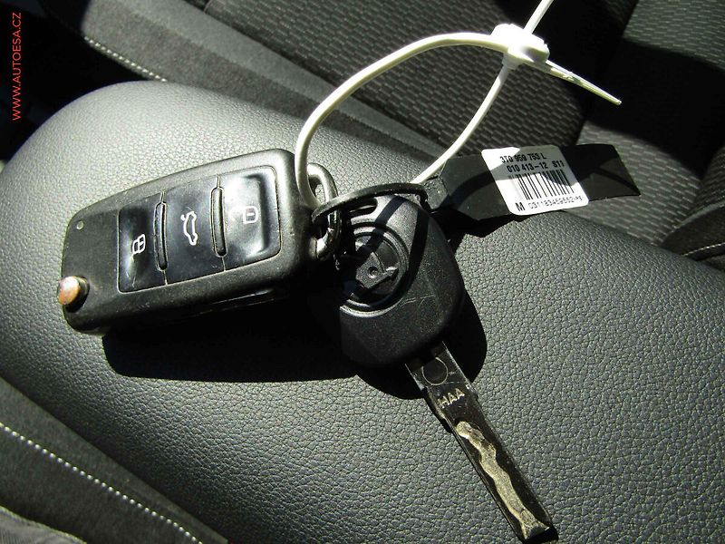 Škoda Rapid (2014) 1.6 TDi, ČR, Ambition, DSG - fotka 14 z 15