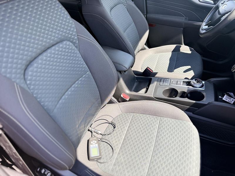 Ford Kuga (2022) 2.5 PHVE, REZERVOVÁNO - fotka 26 z 26