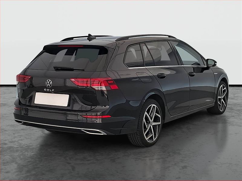 Volkswagen Golf (2022) 1.5 TSI - fotka 5 z 21