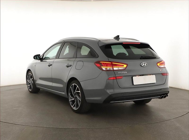 Hyundai i30 (2023) N-Line 1.5 T-GDI - fotka 4 z 20