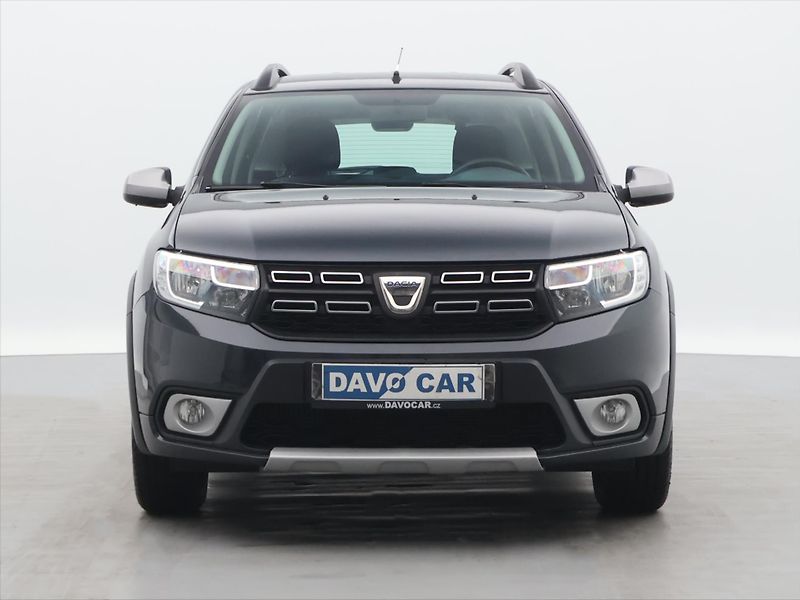 Dacia Logan 0,9 TCe 66kW CZ Stepway 1.Maj. - fotka 2 z 29