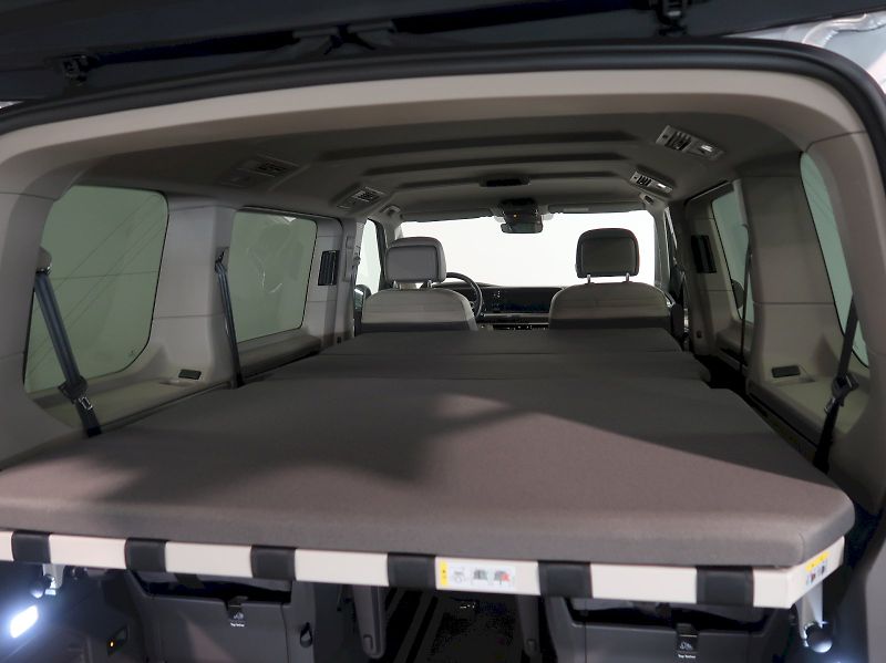 Volkswagen Multivan (2025) BULLI 1.5TSI PHEV 180KW 4M DSG - fotka 41 z 44