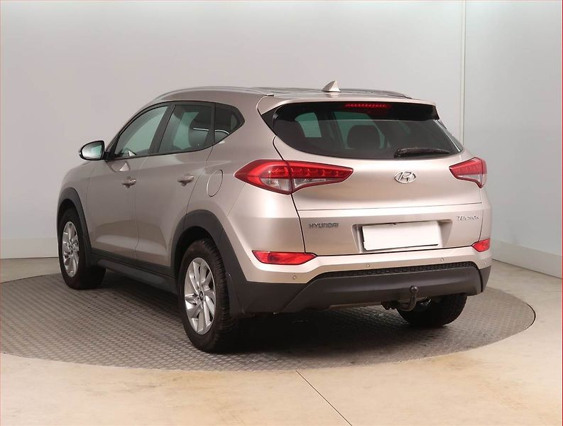 Hyundai Tucson (2016) 1.7 CRDi, Serv.kniha, Navi - fotka 4 z 15