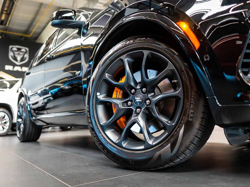 Dodge Durango (2023) 5.7 R/T Hemi Orange Tow N Go - fotka 39 z 40