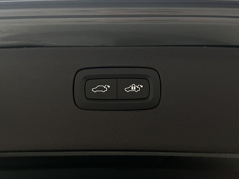 Volvo XC90 (2026) T8 AWD PLUS BRIGHT - fotka 20 z 50