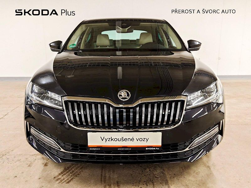 Škoda Superb (2022) 2.0 TDI 147 kW DSG 4x4 L&K - fotka 4 z 31
