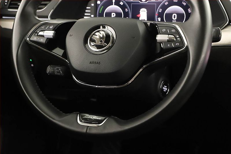 Škoda Superb (2020) Laurin&Klement iV 1.4 TSI PHEV - fotka 8 z 22