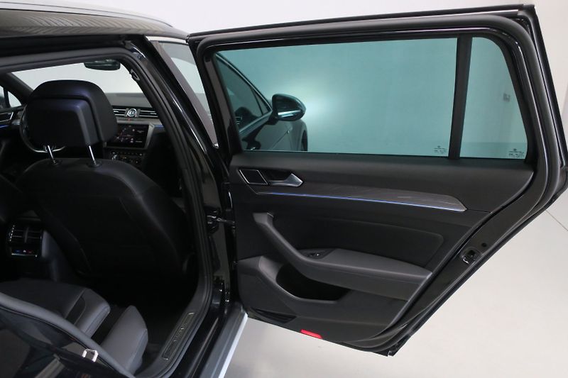 Volkswagen Passat Variant (2017) 2.0 TDI 176kW 4M. DSG Alltrack - fotka 39 z 50