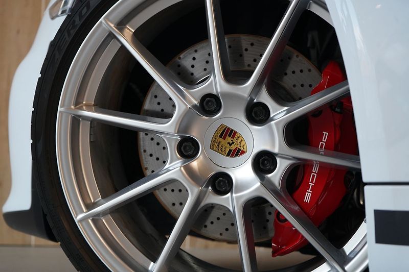 Porsche Boxster Spyder, Burmester, PDLS,Manuál - fotka 22 z 50
