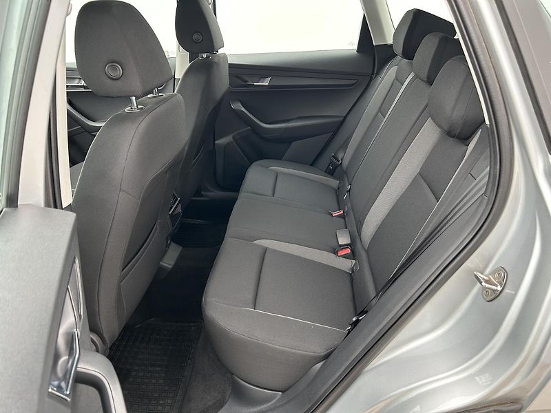 Škoda Karoq 1.5 TSI Active - fotka 7 z 26