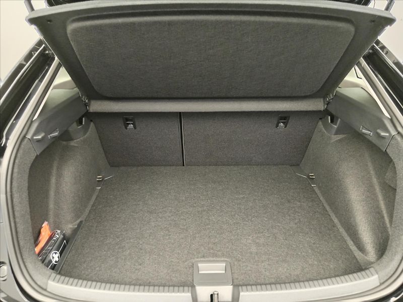 Volkswagen Taigo (2026) 1,0 TSI 70 kW 5G  People - fotka 13 z 16