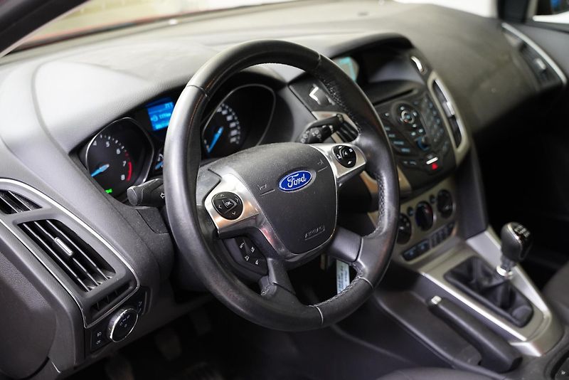 Ford Focus - fotka 14 z 22