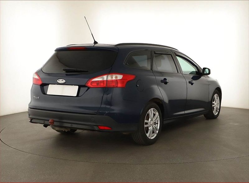 Ford Focus (2013) 1.6 TDCi, Park. senzory - fotka 5 z 16