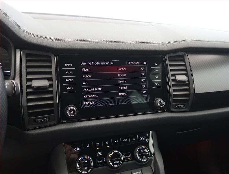 Škoda Kodiaq (2022) Sportline 1.5 TSI, digi klima - fotka 20 z 29