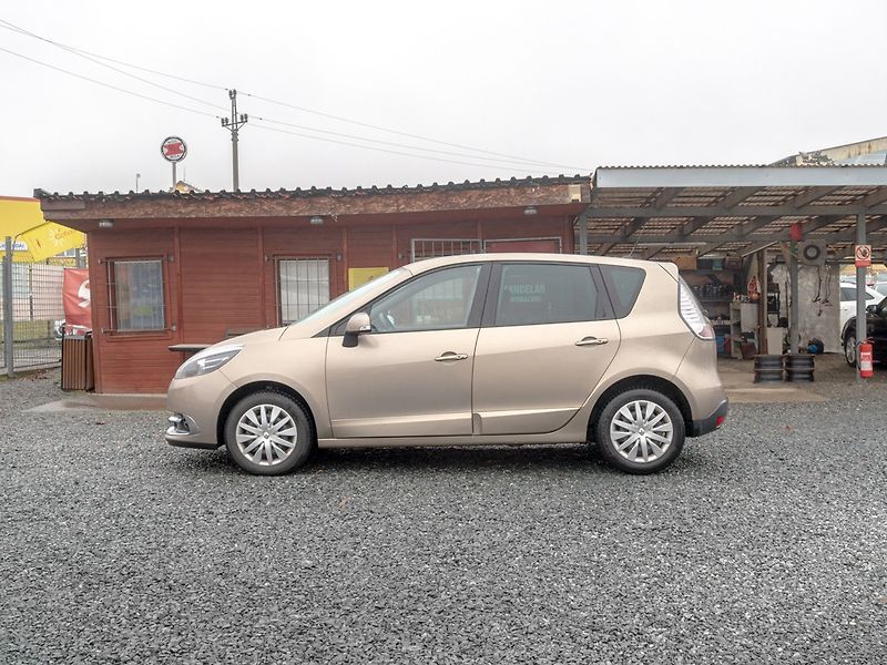Renault Scénic (2014) 1.5DCI 81KW – NAVIGACE - fotka 8 z 51