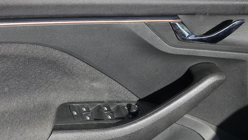 Škoda Scala 1.5TSI Style - fotka 9 z 22