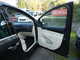 Volkswagen Sharan 2,0 TDi HIGHLINE, rezervace - náhled 25