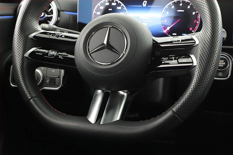 Mercedes-Benz CLA (2025) 200, AMG Line - fotka 21 z 25
