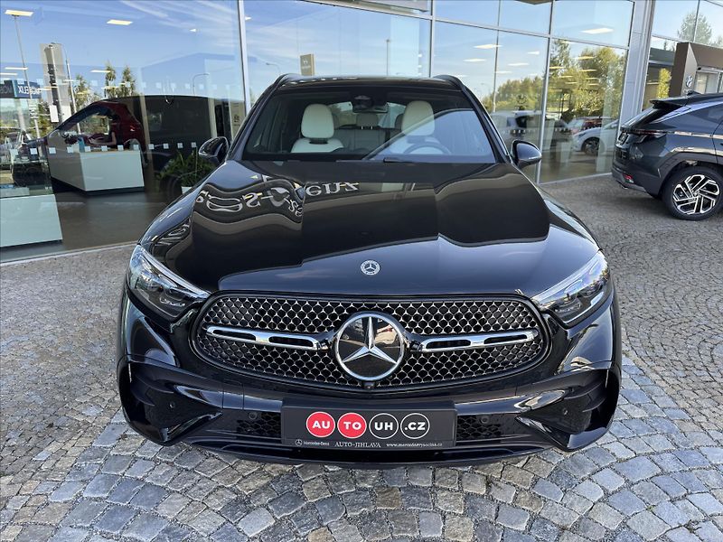 Mercedes-Benz GLC 300de 4M*AMG*NIGHT - fotka 2 z 34