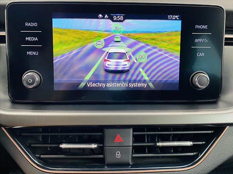 Škoda Scala 1,0 TSI 81kW Style - fotka 13 z 29