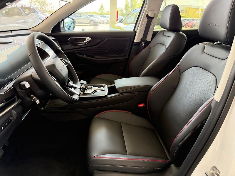 BAIC X7 (2025) ALL IN 130 kW Panorama DCT - fotka 13 z 28
