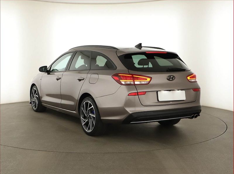 Hyundai i30 (2021) 1.5 T-GDI MHEV, Automat - fotka 4 z 14