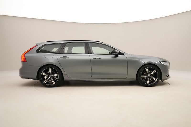 Volvo V90 D4 R-DESIGN AUT  - fotka 13 z 47