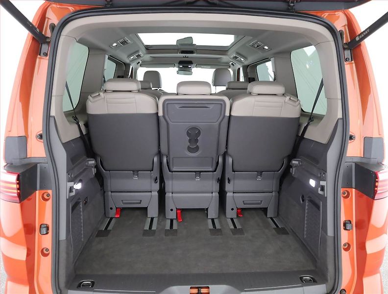 Volkswagen Multivan (2023) 2.0 TSI - fotka 20 z 21