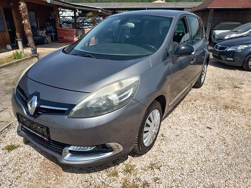 Renault Scénic (2014) 1.2 97kw 114tis Km - fotka 12 z 40