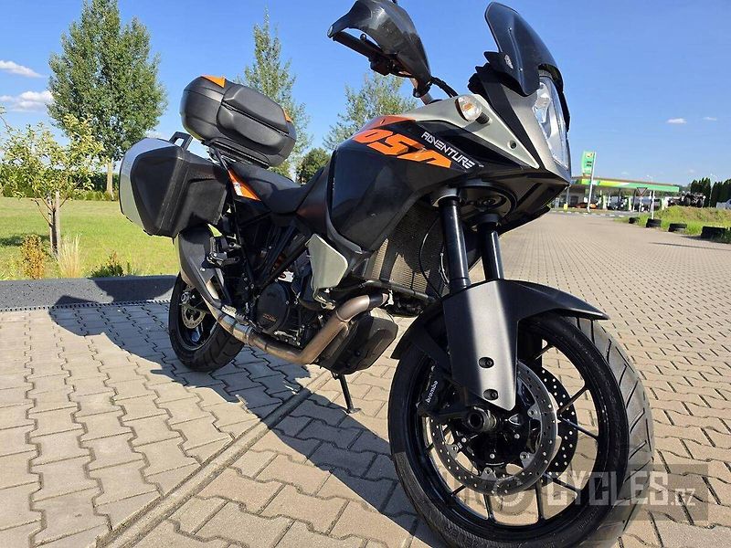 KTM 1050 Adventure (2017) A2 - fotka 3 z 11