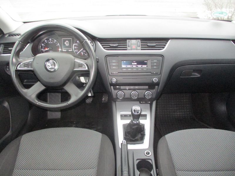 Škoda Octavia 1.2 TSi AMB*SERVIS*L+Z PNEU - fotka 14 z 40
