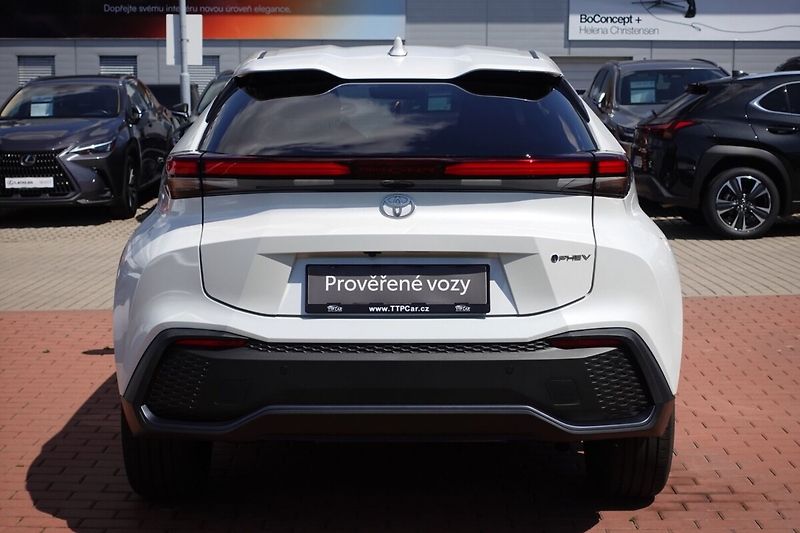 Toyota C-HR 2,0 PHEV Plug-in Style - fotka 5 z 33