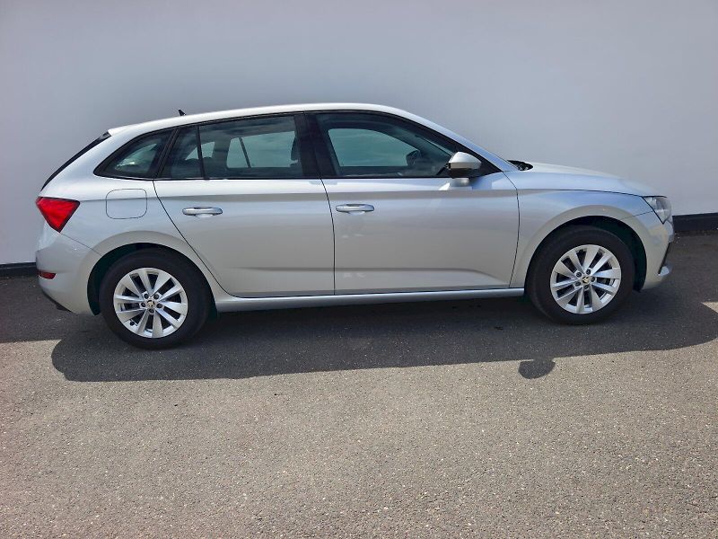 Škoda Scala (2024) AMB TS 81/1.0 M6F - fotka 9 z 26