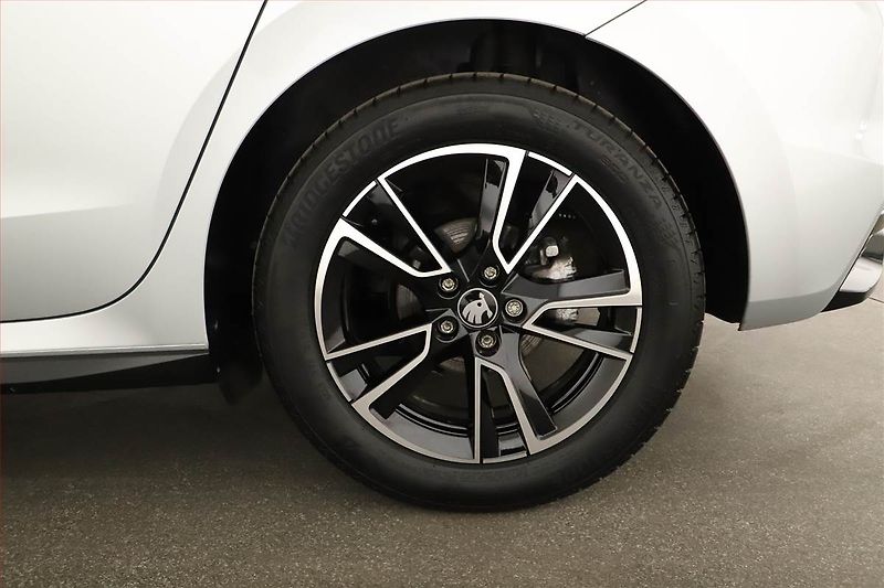 Škoda Fabia (2025) 1.0 TSI, Monte Carlo, FullLed - fotka 15 z 15