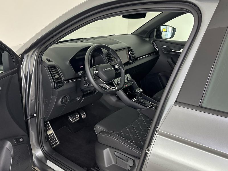 Škoda Karoq Sportline DSG - fotka 6 z 28