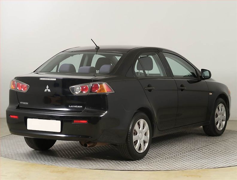 Mitsubishi Lancer (2014) 1.6 MIVEC, ČR,1.maj - fotka 5 z 14