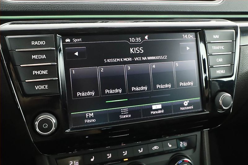 Škoda Superb (2015) Laurin&Klement 2.0 TDI - fotka 9 z 19