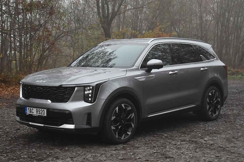 Kia Sorento má rodinám stále co nabídnout
