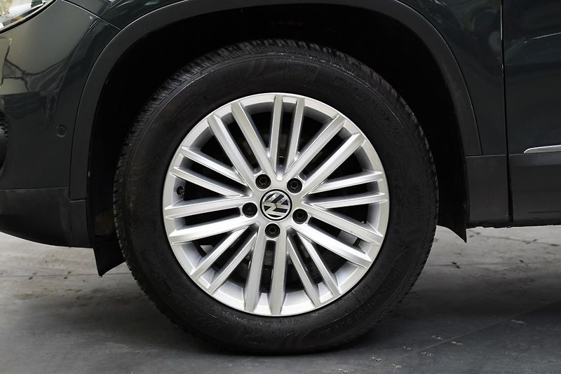 Volkswagen Tiguan - fotka 10 z 23