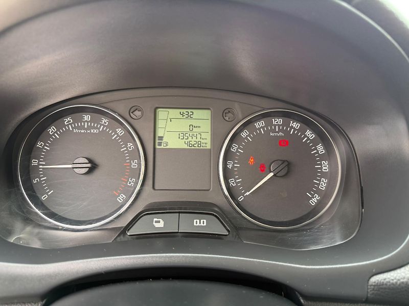 Škoda Fabia (2011) 1,2 TDI - fotka 10 z 16