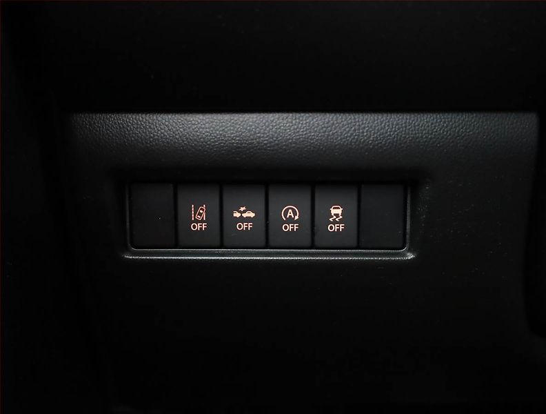 Suzuki Swift (2019) 1.4 BoosterJet Sport - fotka 15 z 17