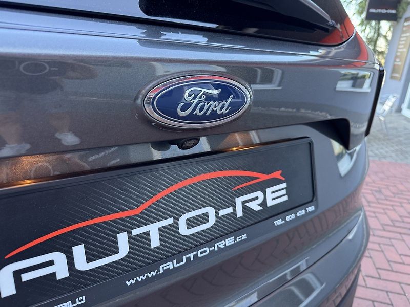 Ford Kuga (2017) 2.0TDCi AWD Xenony Kamera - fotka 42 z 49