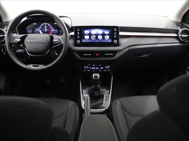 Škoda Fabia 1,0 TSi 85kW Selection 5L.Zár - fotka 8 z 22