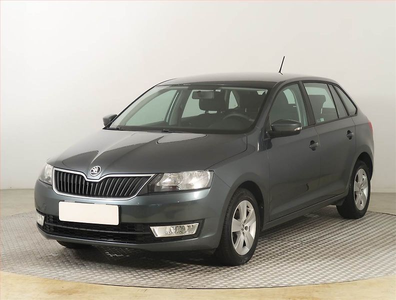Škoda Rapid (2016) Spaceback 1.2 TSI, Serv.kniha - fotka 2 z 17