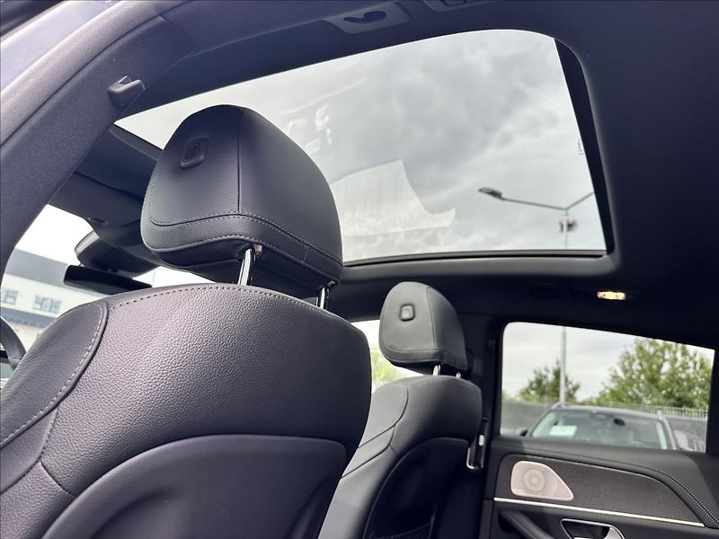 Mercedes-Benz GLE 400d 4MATIC AMG linie - fotka 13 z 13