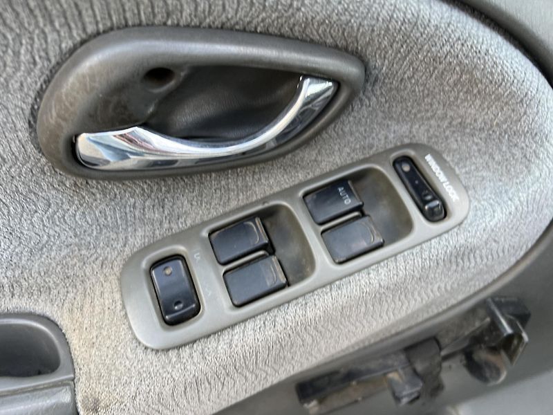 Suzuki Grand Vitara XL-7 2.7i V6 127kw 4x4 TAŽNÉ  - fotka 10 z 22